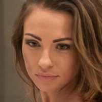 Larissa Mahl Naken