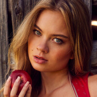 Laura Langas Naken