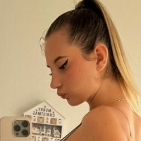Laura Sommaruga Naken