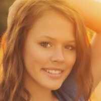 Leah Bay Naken