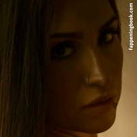 linda_mejia Naken
