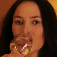liridona Naken