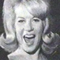Lorna Maitland Naken