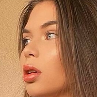 Louise.wmn Naken