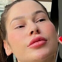 Luiza Bauermann Naken