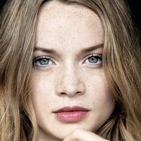 Luna Wedler Naken
