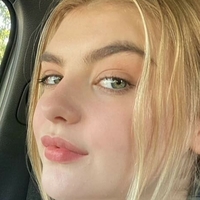 Lyliana Wray Naken