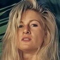 Madusa Naken