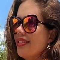 Mariana Isaza Naken