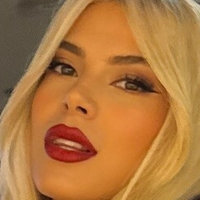 Marina Vjollca Naken