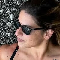 Martina Rolando Naken