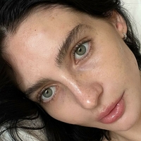 Meadow Walker Naken
