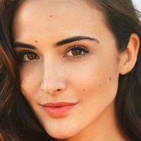 Michelle Argyris Naken