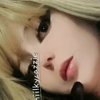 milkycazzie Naken