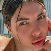 miss-tina Naken
