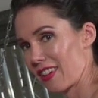 Mistress Susi Naken
