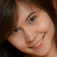 Momoko Naken