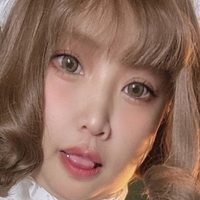 Monica Wos Naken
