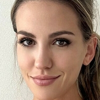 Natalie Astak Naken