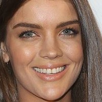 Natasha Barnard Naken