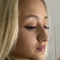 Nikkitta Sawyer Naken