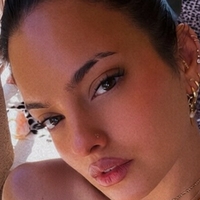 NinaMariedaniele Naken