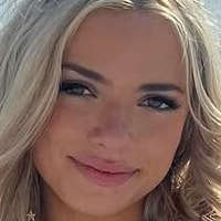 Nomi Sheridan Naken