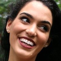 Olivera Naken