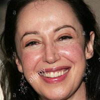 Pamela Gien Naken