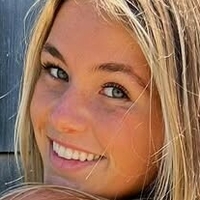 Pearson Kaylee Naken