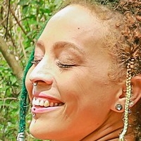 Peregrina Naken