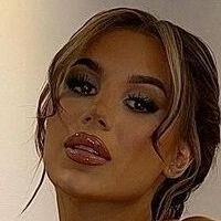 Rhi Rhi G Naken