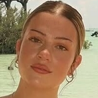 Romina Jana Naken