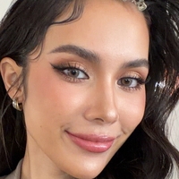 Saffron Maya Snook Naken