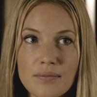 Samantha Tolj Naken