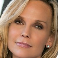 Sandra Ferguson Naken