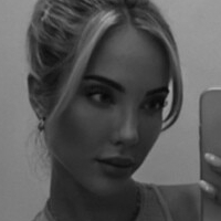 Sarah Endres Naken