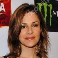 Sarah Lassez Naken