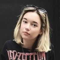 Sarah Snyder Naken