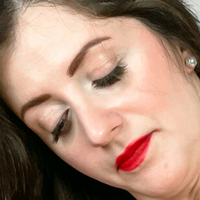 Sexykosmetikerin Naken