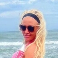 Shauna Bannon Naken