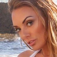 Stacey Saran Naken