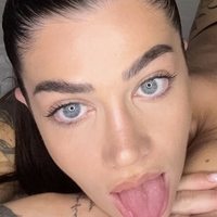 Stella Tormento Naken