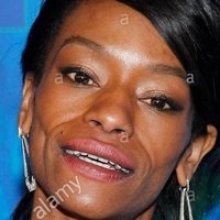 Sufe Bradshaw Naken