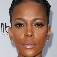 Sundy Carter Naken