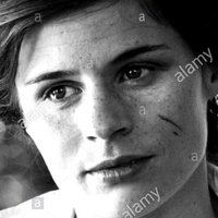 Suzanna Hamilton Naken