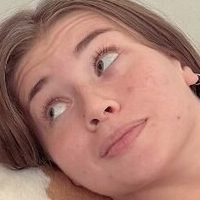 Sydney Taylor Naken