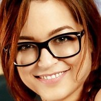Tessa Fowler Naken