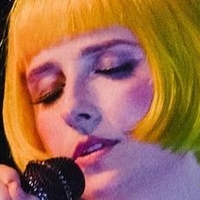 Tessa Violet Naken