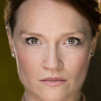 Tina Barnes Naken